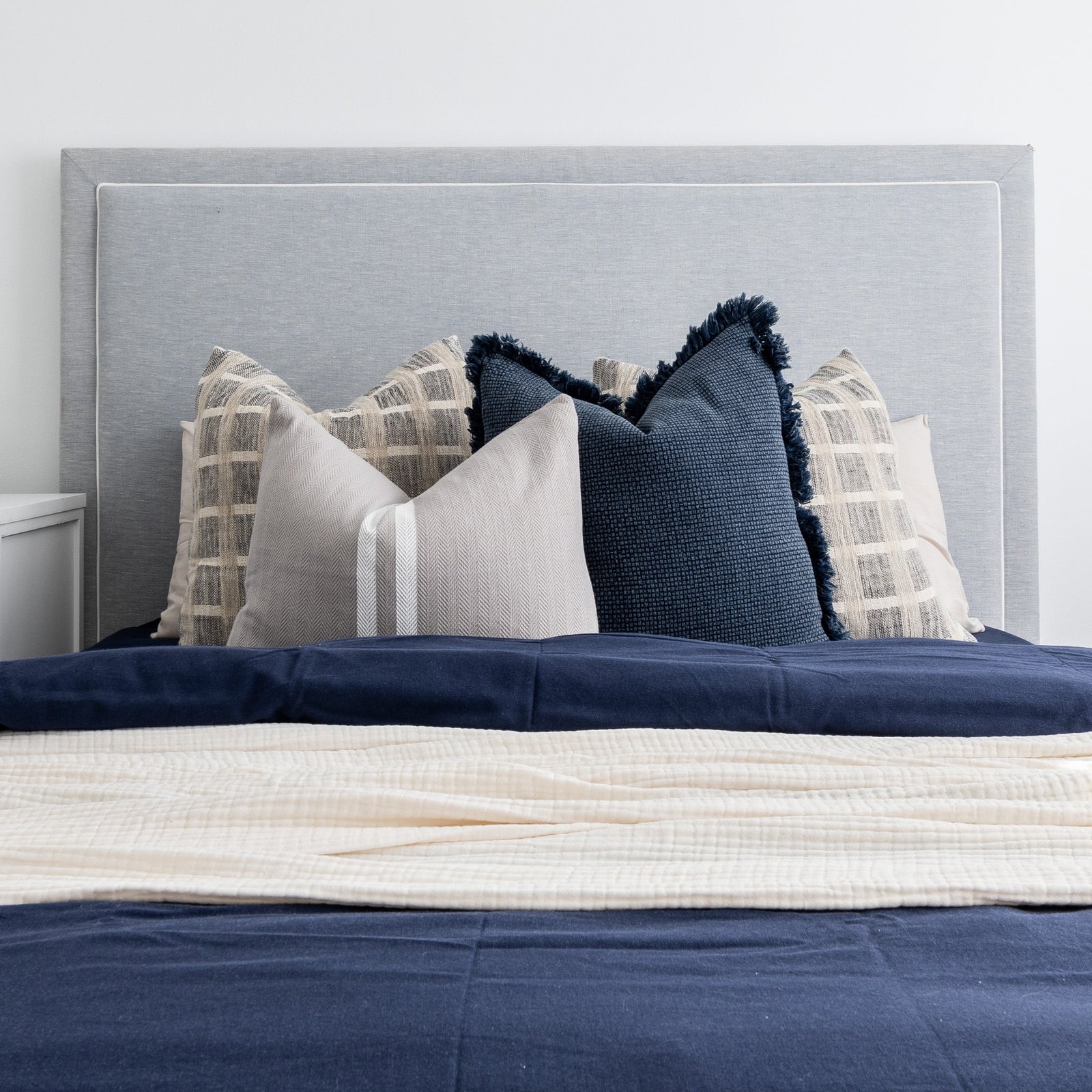 Grace Square Deluxe Bedhead Super King Duck Egg Blue White Piping