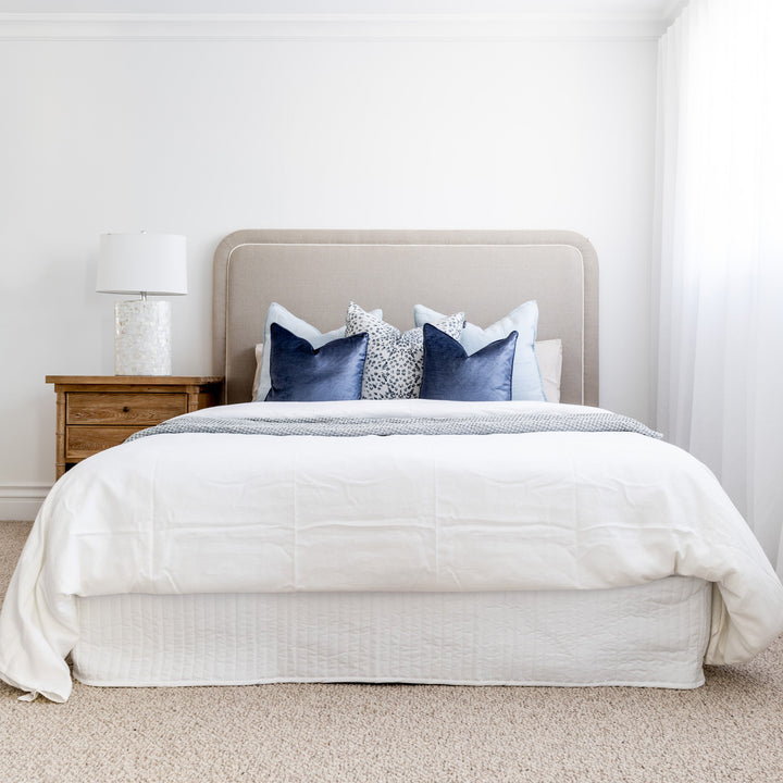 Grace Curved Deluxe Bedhead King Oatmeal White Piping
