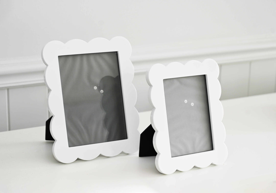 Scallop White Photo Frame- 2 sizes available