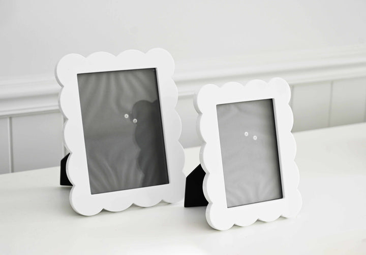 Scallop White Photo Frame- 2 sizes available