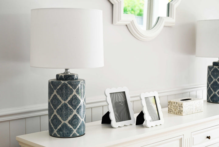 Scallop White Photo Frame- 2 sizes available