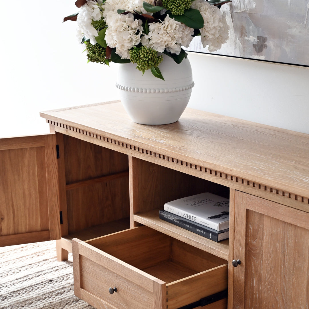 Regency Medium Entertainment Unit