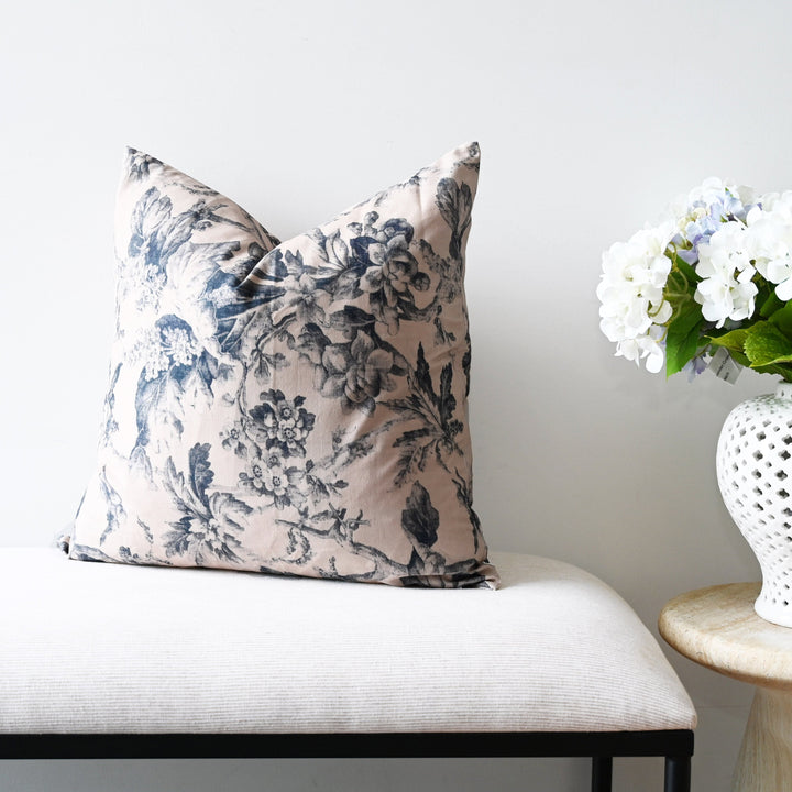 Chateau Square Cushion