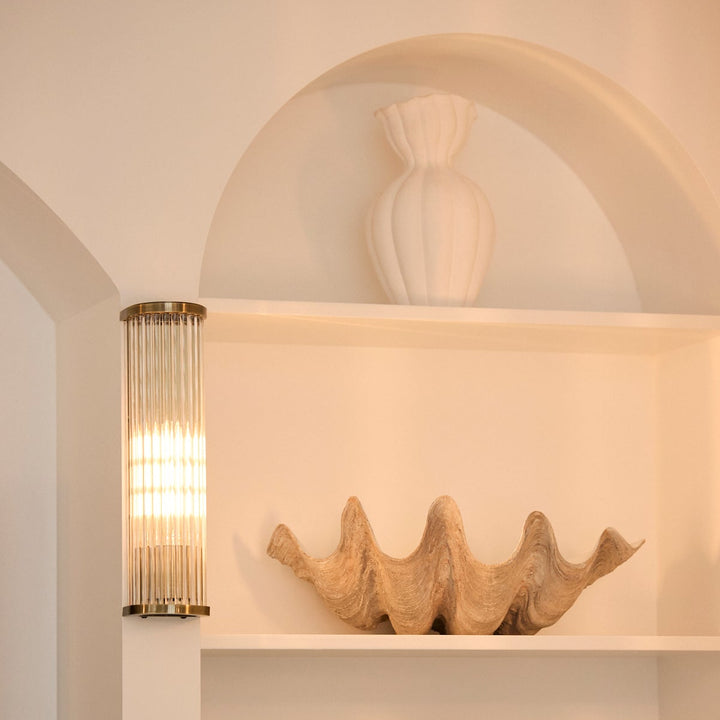 Vintage Clam Shell