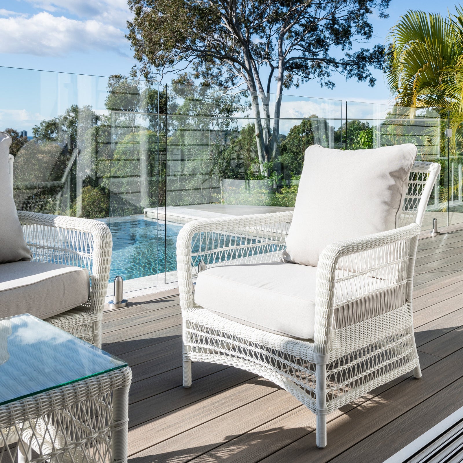 Oasis Outdoor Occasional Chair