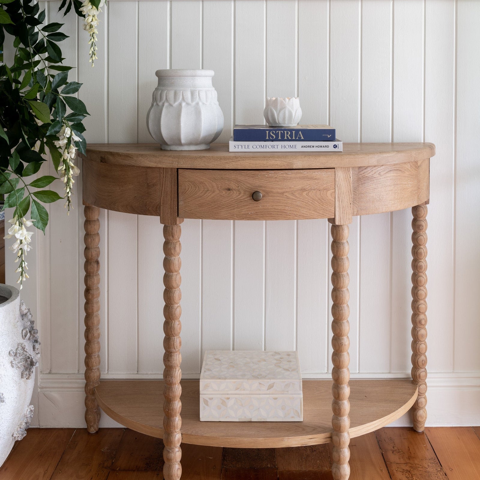 Bobbin Small Curved Console